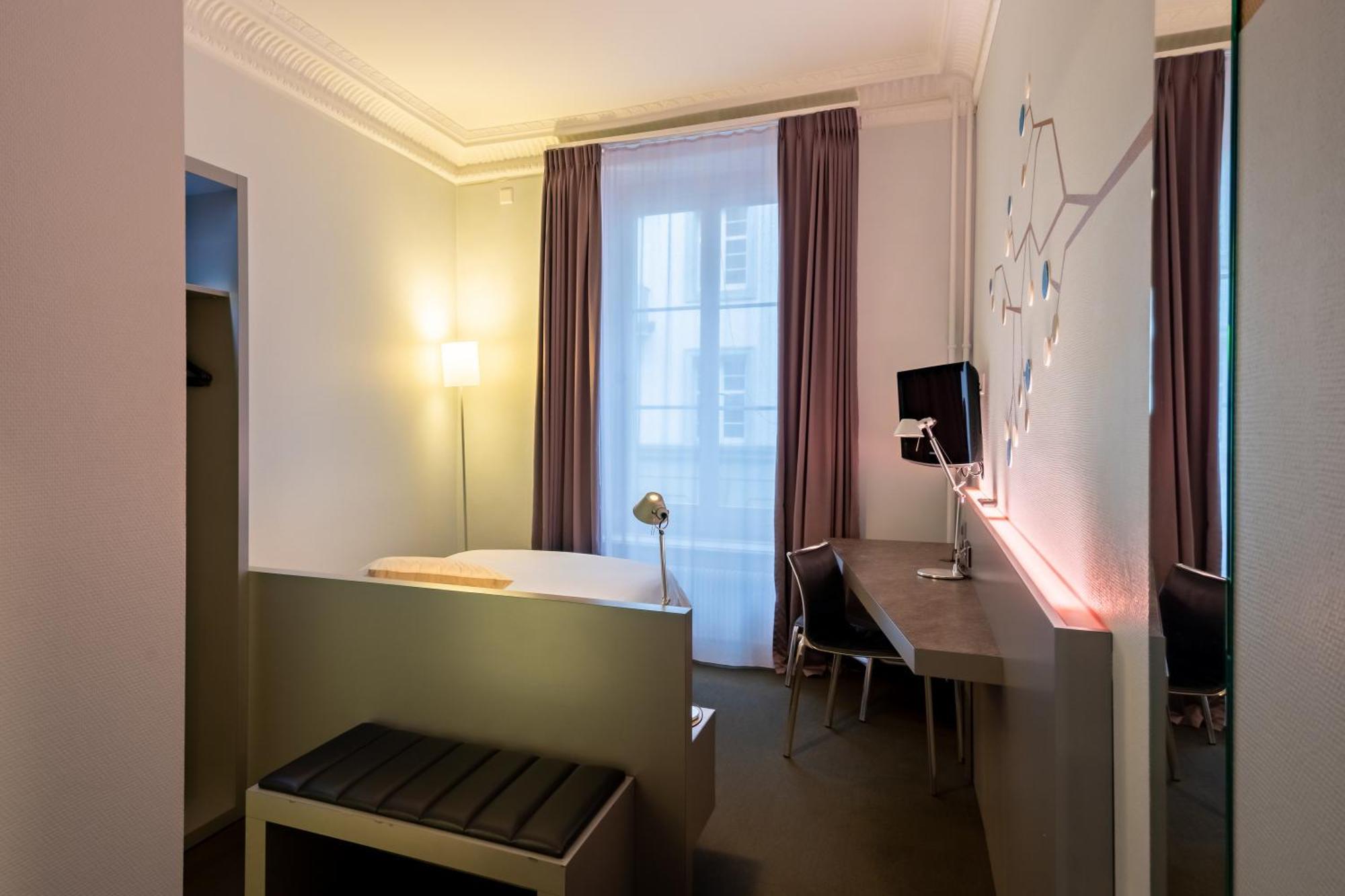 Boutique Hotel By Continental Park Lucerne Room photo